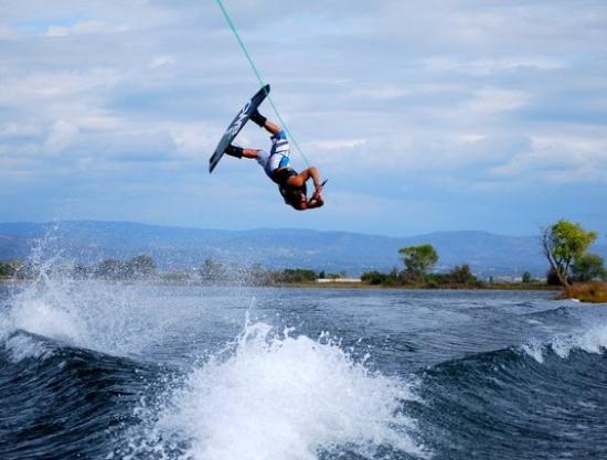 AVL Wakeboard+Badesee